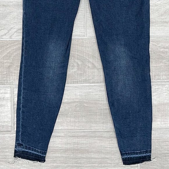Spanx Distressed Ankle Skinny Jeans in Medium Wash Denim Women’s Size M - Picture 9 of 15